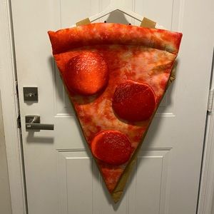 Pizza slice costume 🍕